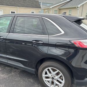 FORD EDGE SEL - 6