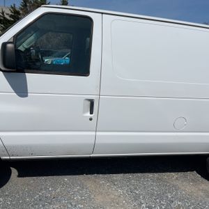 Ford E-Series E-250 - 4