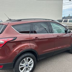 FORD ESCAPE SE - 9