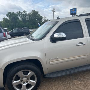 CHEVROLET TAHOE LS - 2