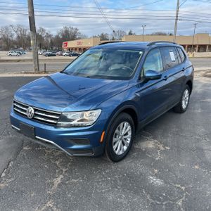 VOLKSWAGEN TIGUAN S 4MOTION - 1