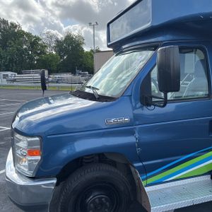 FORD E-450 CUTAWAY - 2