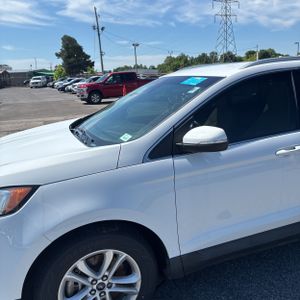 FORD EDGE SEL - 2