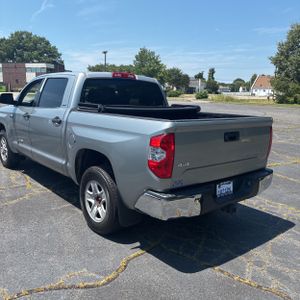 صورة 5 لـ 2016 Toyota TUNDRA SR5