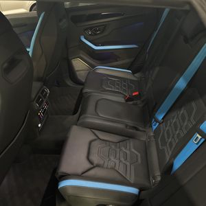 2025 Lamborghini URUS SE — миниатюра 61