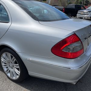 MERCEDES-BENZ E-CLASS - 6