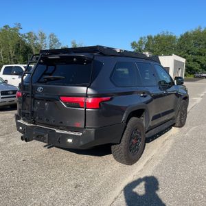 صورة 8 لـ 2023 Toyota SEQUOIA TRD PRO