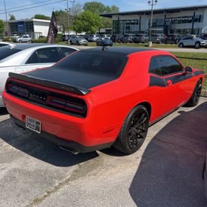 DODGE CHALLENGER T/A 392 - 8