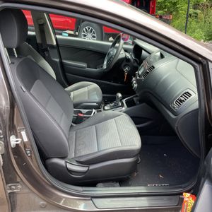 صورة مصغرة 32 لـ 2018 KIA FORTE LX