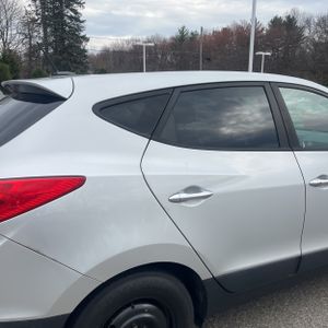 HYUNDAI TUCSON LIMITED - 9