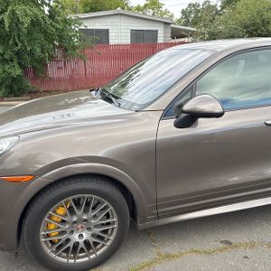 PORSCHE CAYENNE GTS - 2