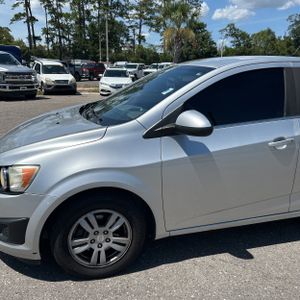 2014 Chevrolet SONIC LT AUTO 照片 2