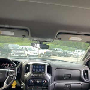 صورة 31 لـ 2020 Chevrolet SILVERADO 1500 RST