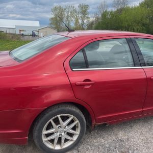 FORD FUSION SEL - 9