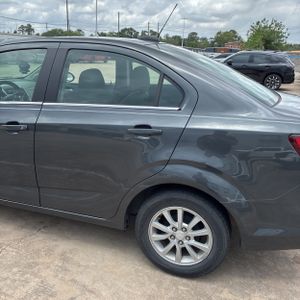 CHEVROLET SONIC LT AUTO - 6