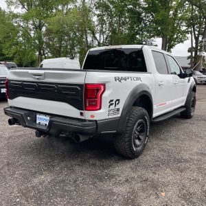FORD F150 RAPTOR - 8