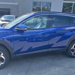 HYUNDAI TUCSON LIMITED - 4