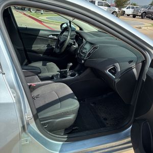 2017 Chevrolet CRUZE LT AUTO — миниатюра 33