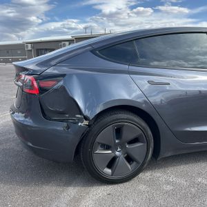TESLA MODEL 3 BASE - 9