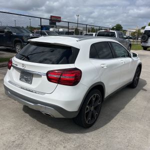 MERCEDES-BENZ GLA - 8