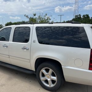 CHEVROLET SUBURBAN - 6