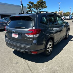 صورة 8 لـ 2023 Subaru FORESTER PREMIUM