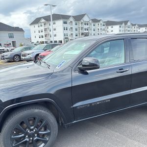 JEEP GRAND CHEROKEE - 2