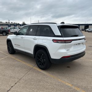 JEEP GRAND CHEROKEE ALTITUDE 4X4 - 5