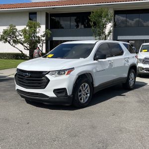 CHEVROLET TRAVERSE LS - 1
