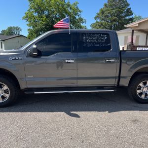 FORD F-150 XLT - 4