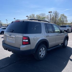 FORD EXPLORER XLT - 8