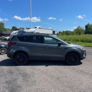صورة 10 لـ 2019 FORD ESCAPE SE