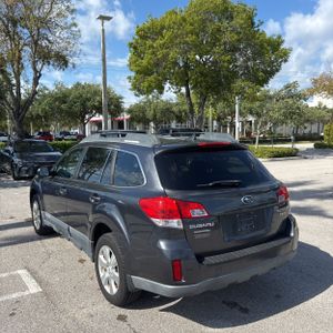 SUBARU OUTBACK 3.6R LIMITED - 5