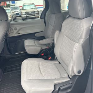 2022 Toyota SIENNA LE 8-PASSENGER 照片 34