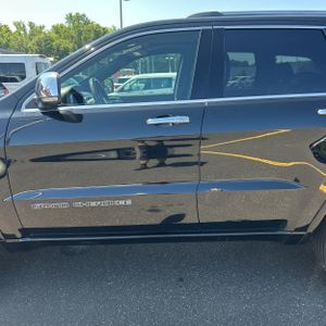 صورة 4 لـ 2018 JEEP GRAND CHEROKEE OVERLAND
