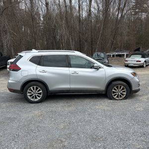 NISSAN ROGUE SV - 10