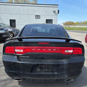 DODGE CHARGER SE - 7