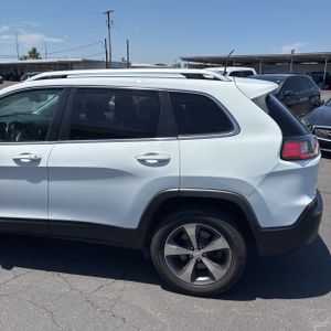 2019 JEEP CHEROKEE LIMITED — фото 6