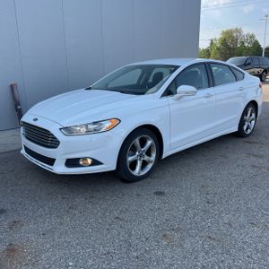 FORD FUSION SE - 1