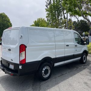 FORD TRANSIT 250 - 10