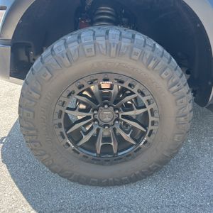 صورة مصغرة 17 لـ 2023 FORD F-150 RAPTOR R