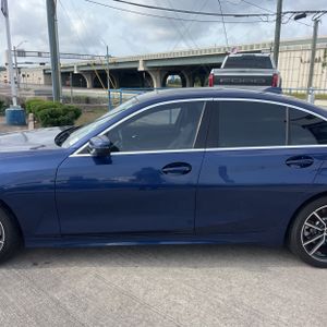 BMW 330I XDRIVE - 4