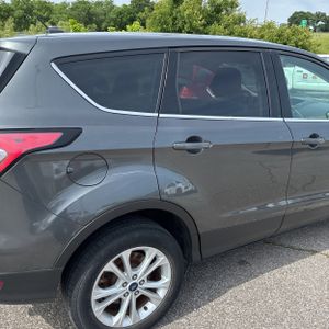 FORD ESCAPE SE - 9