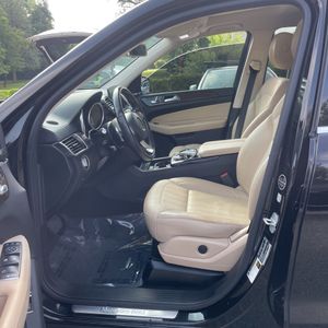 2017 Mercedes-BENZ GLS thumbnail 29