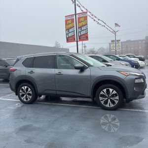 NISSAN ROGUE SV - 10