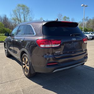 KIA SORENTO EX V6 - 5