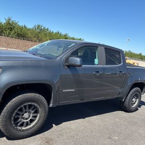 CHEVROLET COLORADO LT - 2