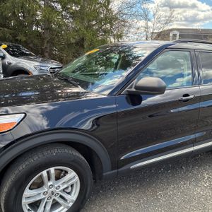 FORD EXPLORER XLT - 2