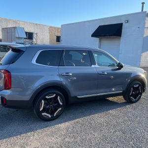 KIA TELLURIDE S - 10