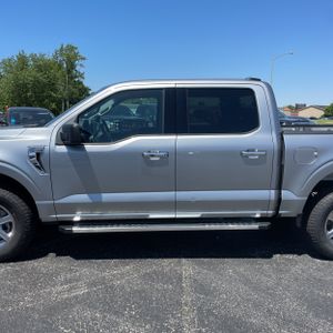 FORD F-150 XLT - 4
